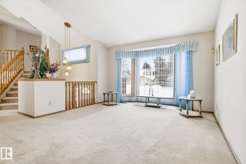 1 Heritage Boulevard, St. Albert, AB - Indoor Photo Showing Other Room
