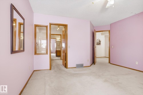 1 Heritage Boulevard, St. Albert, AB - Indoor Photo Showing Other Room