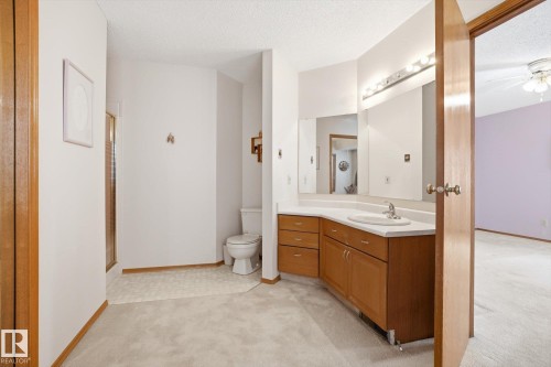 1 Heritage Boulevard, St. Albert, AB - Indoor Photo Showing Bathroom