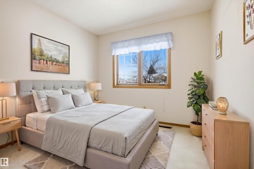1 Heritage Boulevard, St. Albert, AB - Indoor Photo Showing Bedroom