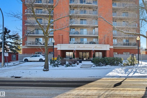 703 10649 Saskatchewan Drive, Edmonton, AB - Outdoor