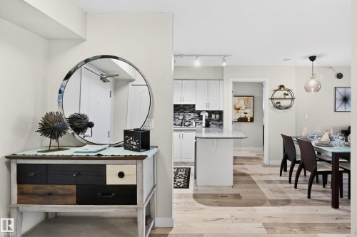 703 10649 Saskatchewan Drive, Edmonton, AB - Indoor Photo Showing Dining Room