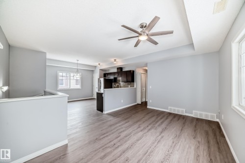 47 460 Hemingway Road, Edmonton, AB - Indoor