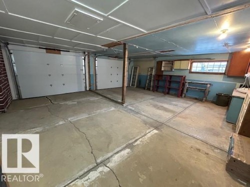 36 Prince Drive, Lamont, AB - Indoor Photo Showing Garage