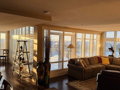 405 1350 Windermere Way, Edmonton, AB - Indoor Photo Showing Living Room