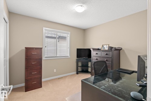 5916 175 Avenue, Edmonton, AB - Indoor