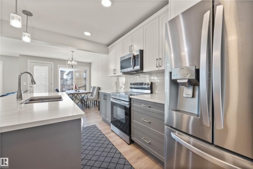 7828 Koruluk Link, Edmonton, AB - Indoor Photo Showing Kitchen With Upgraded Kitchen