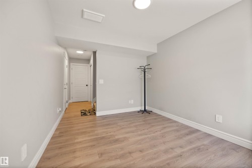 7828 Koruluk Link, Edmonton, AB - Indoor Photo Showing Other Room