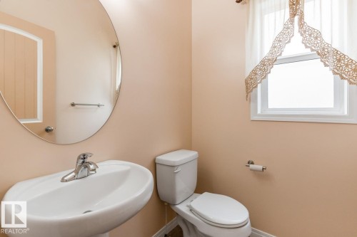 20515 91 Avenue, Edmonton, AB - Indoor Photo Showing Bathroom