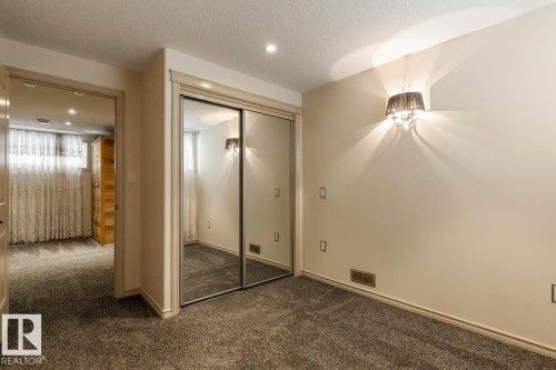 20515 91 Avenue, Edmonton, AB - Indoor Photo Showing Other Room