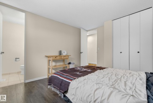 21 Laydon Drive, St. Albert, AB - Indoor Photo Showing Bedroom