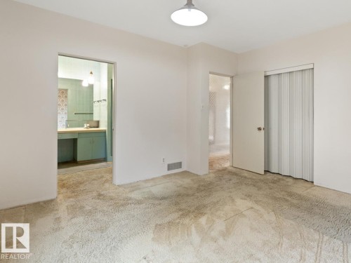 7404 Rowland Road, Edmonton, AB - Indoor Photo Showing Other Room