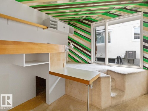 7404 Rowland Road, Edmonton, AB - Indoor