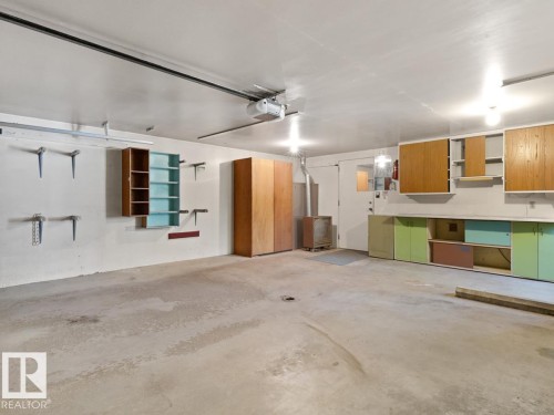 7404 Rowland Road, Edmonton, AB - Indoor Photo Showing Garage
