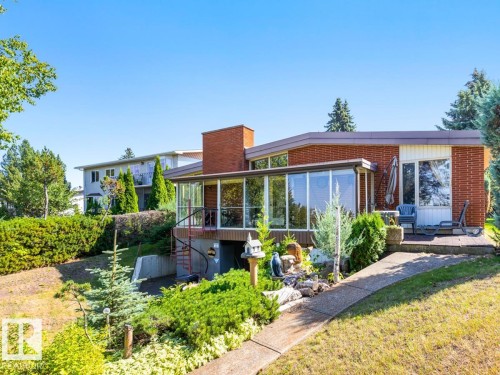 7404 Rowland Road, Edmonton, AB - Outdoor