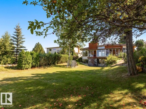 7404 Rowland Road, Edmonton, AB - Outdoor