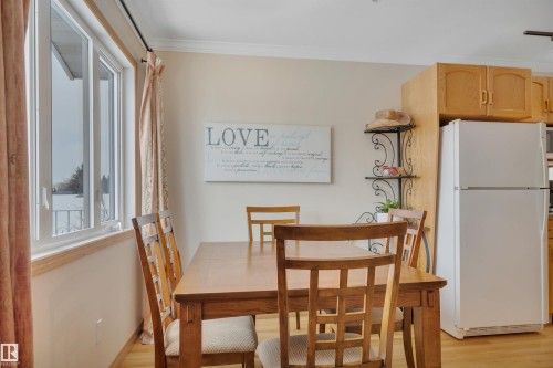 3948 62 Street, Edmonton, AB - Indoor Photo Showing Dining Room