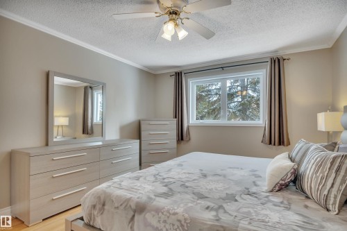 3948 62 Street, Edmonton, AB - Indoor Photo Showing Bedroom