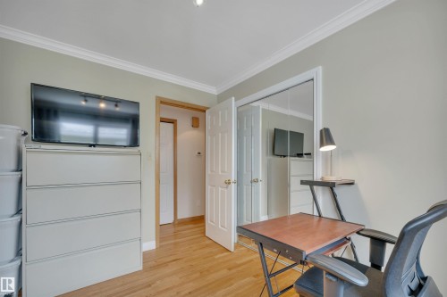 3948 62 Street, Edmonton, AB - Indoor