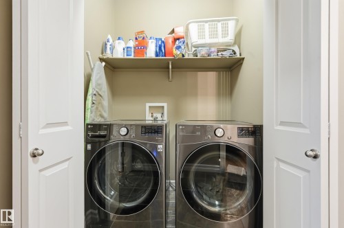 11024 177 Avenue, Edmonton, AB - Indoor Photo Showing Laundry Room