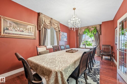 11024 177 Avenue, Edmonton, AB - Indoor Photo Showing Dining Room