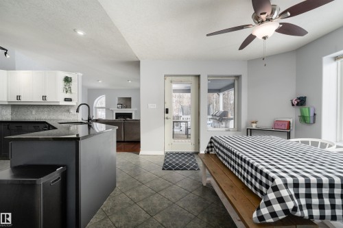 21 Power Drive, Rural Lac Ste. Anne County, AB - Indoor