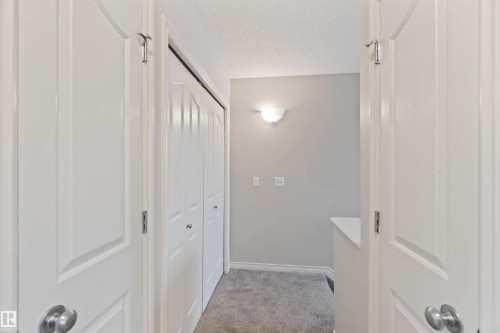 53 3010 33 Avenue, Edmonton, AB - Indoor Photo Showing Other Room