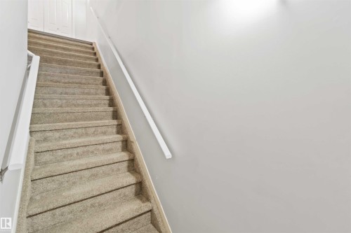 53 3010 33 Avenue, Edmonton, AB - Indoor Photo Showing Other Room