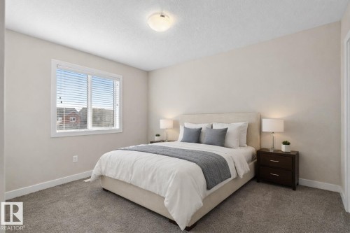 8727 221 Street, Edmonton, AB - Indoor Photo Showing Bedroom