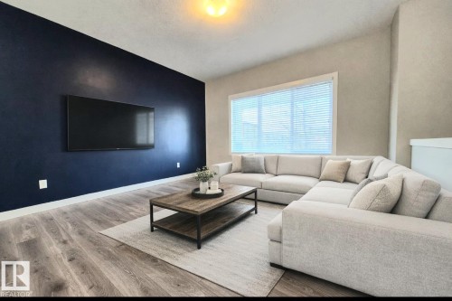 8727 221 Street, Edmonton, AB - Indoor Photo Showing Living Room