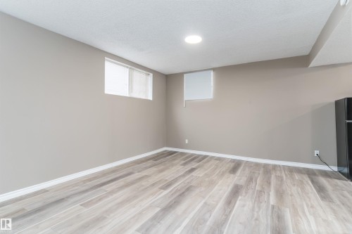 8971 81 Avenue, Edmonton, AB - Indoor Photo Showing Other Room