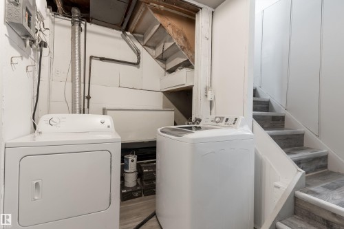 8971 81 Avenue, Edmonton, AB - Indoor Photo Showing Laundry Room