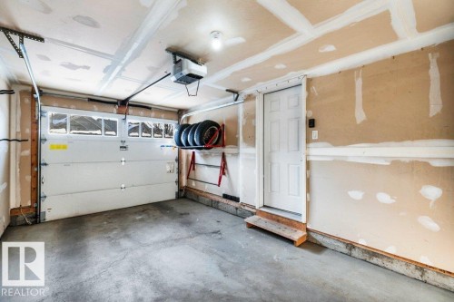 2437 Cassidy Way, Edmonton, AB - Indoor Photo Showing Garage