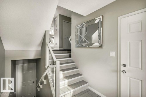 2437 Cassidy Way, Edmonton, AB - Indoor Photo Showing Other Room