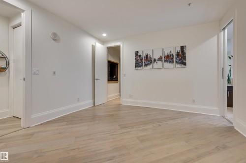 2801 10136 104 Street, Edmonton, AB - Indoor Photo Showing Other Room