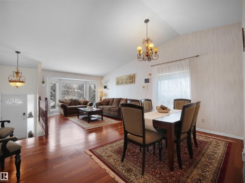 6217 13 Avenue, Edmonton, AB - Indoor Photo Showing Dining Room