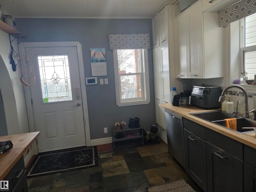 11406 96 Street, Edmonton, AB - Indoor Photo Showing Kitchen With Double Sink
