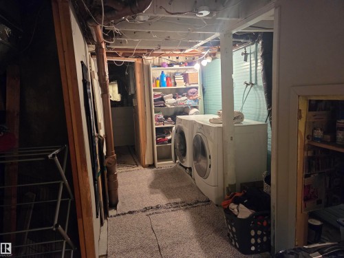 11406 96 Street, Edmonton, AB - Indoor Photo Showing Laundry Room