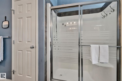 Full bath with a shower stall - 502 Westerra Boulevard, Stony Plain, AB - Indoor Photo Showing Bathroom
