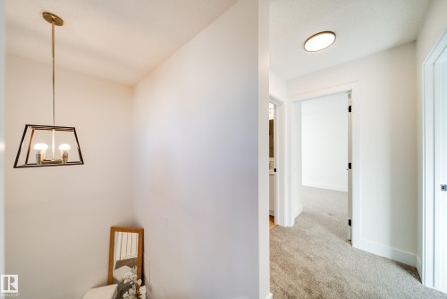 5394 38A Avenue, Edmonton, AB - Indoor Photo Showing Other Room