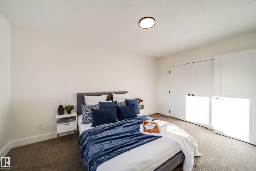 5394 38A Avenue, Edmonton, AB - Indoor Photo Showing Bedroom