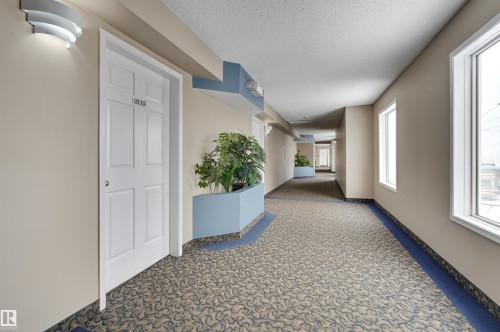 303 8811 106A Avenue, Edmonton, AB - Indoor Photo Showing Other Room