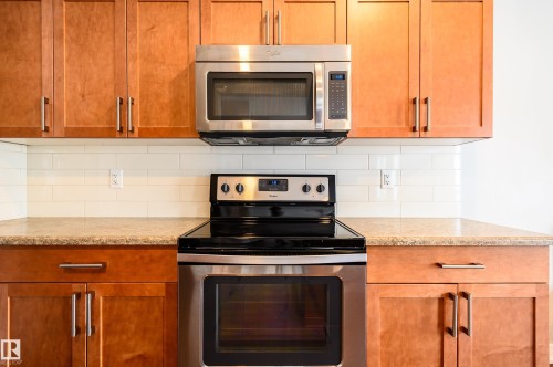 11617 93 Street, Edmonton, AB - Indoor Photo Showing Kitchen
