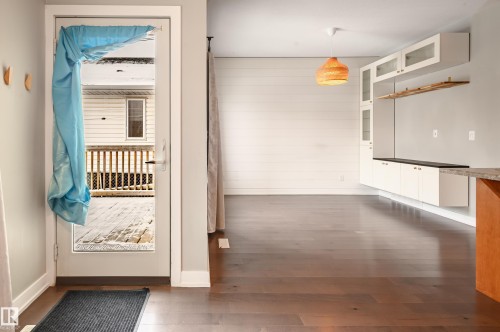 11617 93 Street, Edmonton, AB - Indoor Photo Showing Other Room