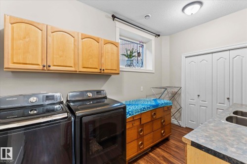 10516 158 Street Nw, Edmonton, AB - Indoor