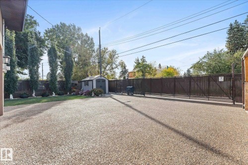10516 158 Street Nw, Edmonton, AB - Outdoor