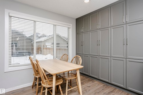350 Desrochers Boulevard, Edmonton, AB - Indoor Photo Showing Dining Room