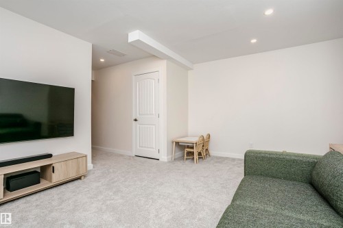 350 Desrochers Boulevard, Edmonton, AB - Indoor