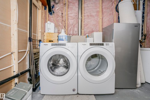 350 Desrochers Boulevard, Edmonton, AB - Indoor Photo Showing Laundry Room