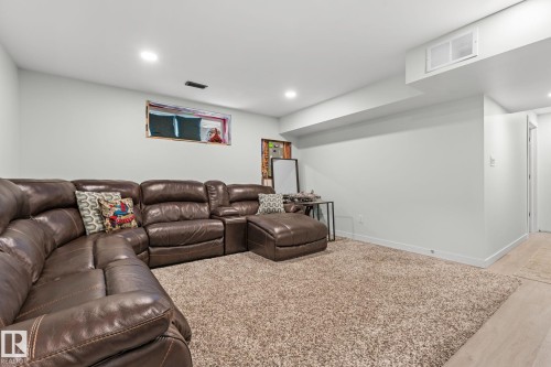 1150 35A Avenue, Edmonton, AB - Indoor Photo Showing Basement